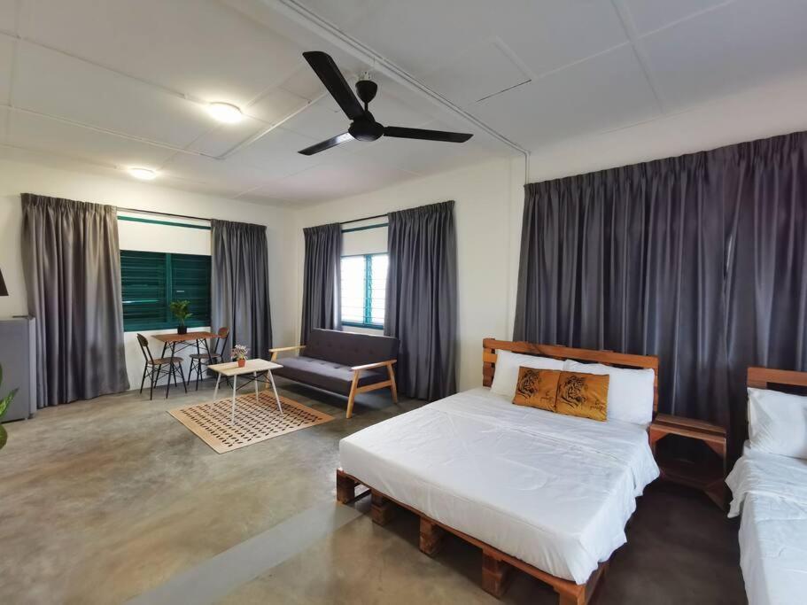 Apartment Town Centre-retro 4pax *