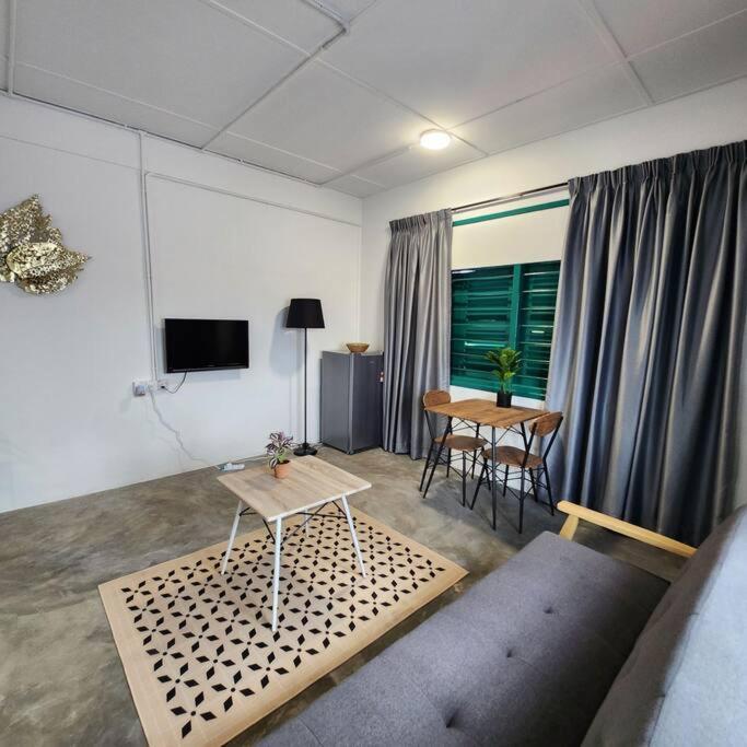 Town Centre-retro 4pax Apartment *